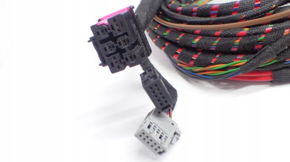 VAG-SYSTEM SKB65724TSA000 НОВИЙ ПУЧОК ГАКА БУКСИРНИЙ ГАЧОК SKODA SCALA 657