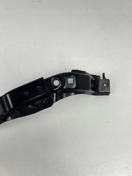 Toyota OE TOYOTA RAV4 IV 4 LIFT 2015 - 2019 GÓRNE MOCOWANIE PASA PRZEDNIEGO PRZÓD TOYOTA RAV4 IV 4 ЛІФТ 2015 - 2019 ВЕРХНЄ КРІПЛЕННЯ ПЕРЕДНЬОГО РЕМЕНЯ ПЕРЕДНЄ