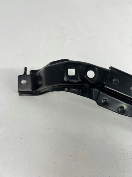 Toyota OE TOYOTA RAV4 IV 4 LIFT 2015 - 2019 GÓRNE MOCOWANIE PASA PRZEDNIEGO PRZÓD TOYOTA RAV4 IV 4 ЛІФТ 2015 - 2019 ВЕРХНЄ КРІПЛЕННЯ ПЕРЕДНЬОГО РЕМЕНЯ ПЕРЕДНЄ