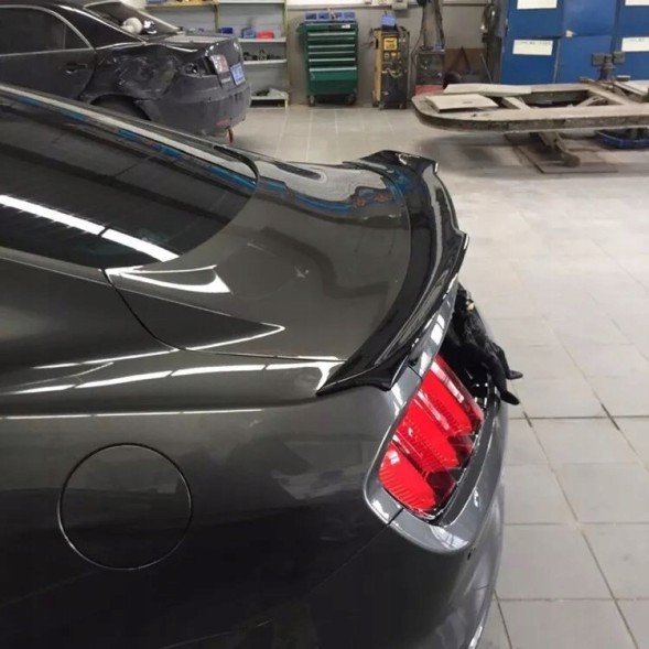 Китай 000-MU15-RSHKGB Спойлер Lotka High Kick – Чорний Глянець + Міцний Клей FORD MUSTANG 2015-2023