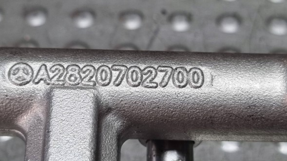 Mercedes-Benz OE S27698667 Рейка паливної форсунки, форсунки A2820702800 MERCEDES W177 W247 CLA 118 1.3 CGI