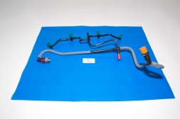 Britpart LR005749G ШЛАНГ ПЕРЕЛИВНИЙ ІНЖЕКТОРА 2.4 DEFENDER ВІД 20