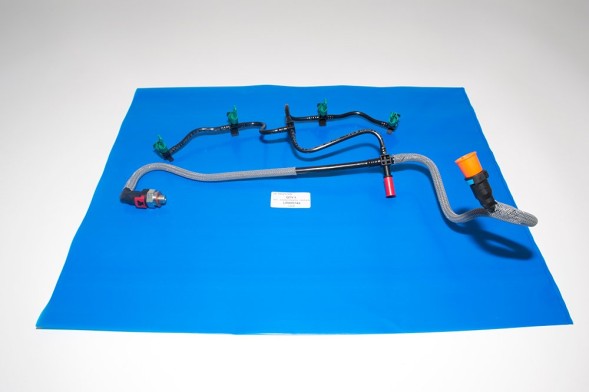 Britpart LR005749G ШЛАНГ ПЕРЕЛИВНИЙ ІНЖЕКТОРА 2.4 DEFENDER ВІД 20