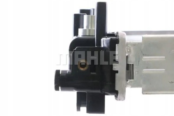 Mahle CR 853 000S Охолоджувач води cr 853 000s mahle audi