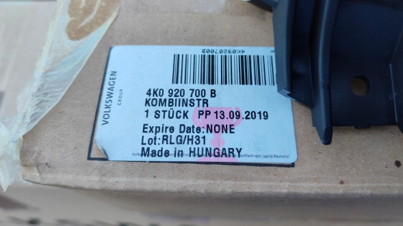 Audi OE Лічильник, годинники Audi А6 C8 4K0920700B