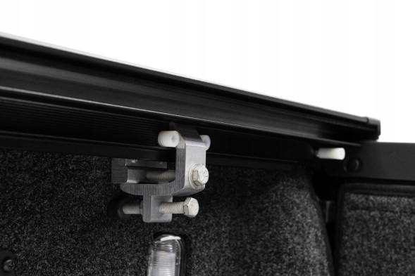Китай T-60243 RETRAX ONE XR Ролета пакети 5,7ft Dodge RAM 1500