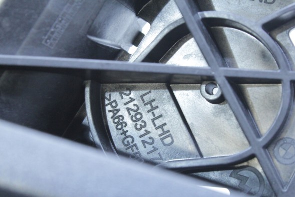 BMW OE 5A67615 51165A67615 #31 ДЗЕРКАЛО ЛІВЕ СТЕЛЛАЖ ОСНОВА BMW U11 X1 ЄВРОПА