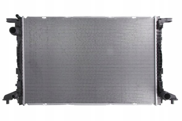 Китай 8W0121251AA, 8W0121251M РАДІАТОР ОХОЛОДЖЕННЯ AUDI A4 B9 AUDI Q7 4М 3.0 TDI АВТОМАТ 8W0121251AA 8W0121251M