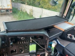 MKM r0916zsz ВЕЛИКА ПОЛИЦЯ ДЛЯ КОПІТНОГО СТОЛУ З ЯЩИКОМ SCANIA R, SCANIA G 2009-2016 р.в.