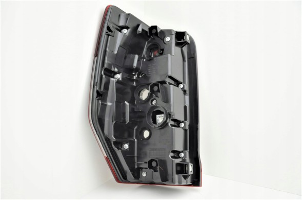 Китай 955-9554R9214-19AKR-LD-UEBM MITSUBISHI L200 TRITON 2018- ЛАМПА ПРАВА НОВА