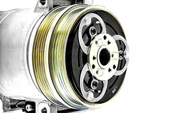 Valeo 86746998 VAL Компресор кондиціонера volvo s40/ v50 04- valeo 813323