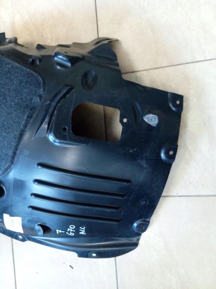 BMW OE OE НАДКОЛЕСО ПЕРЕДНЄ ЛІВЕ BMW G70 9498275