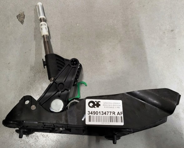 Renault OE RENAULT MEGANE IV RS DRZWIGNIA ZMIANY BIEGÓW 349013477R Важіль зміни пробігу Renault Megane IV RS Коробка 6 Бігова 349013477R