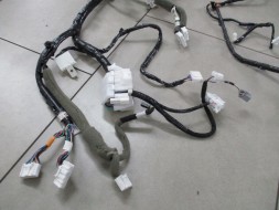 Fiat OE NC5D-67-030A spider 124 instalacja wnętrza 124 джгут павука MX-5 встановлюється всередині консолі