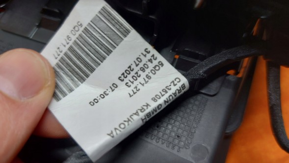 Volkswagen OE 8W6122321E 8W6122327 95B965501AA Жалюзі Направляючі Повітря Впускного Отвору Радіатора Audi A4 A5 B9 19-