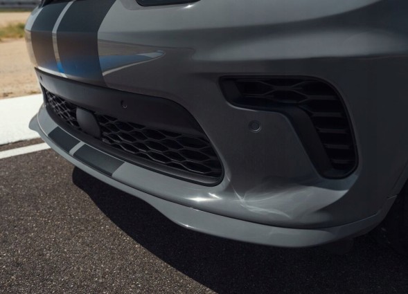 Китай 000-DUR21-CS Спойлер бампера чорний поліпропіленовий SRT HELLCAT для DODGE DURANGO 2021-2023