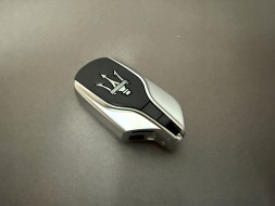 Maserati OE Новий оригінальний ключ Maserati GHIBLI Levante Quattroporte USA 670119814