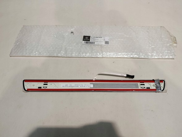 Mercedes-Benz OE A1776809905 MERCEDES ПЛАНКА ПОРОГОВА НАКЛАДКА LED MERCEDES A-КЛАС W177 A1776809905