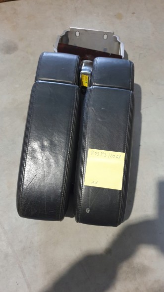 Audi OE PODŁOKIETNIK CZARNA SKÓRA AUDI A8 D3 AUDI A8 D3 4E0 MKCARS AUDI A8 D3 4E ПІДЛОКІТНИК, ЧОРНА ШКІРА