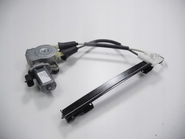 Fiat OE Склопідйомник правої задньої двері ALFA 147 46739794