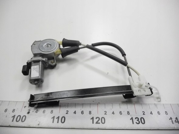 Fiat OE Склопідйомник правої задньої двері ALFA 147 46739794