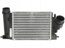 Nissens 96207 Охолоджувач повітря x-trail 14-