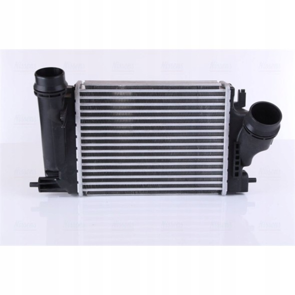 Nissens 96207 Охолоджувач повітря x-trail 14-