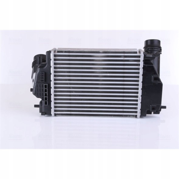 Nissens 96207 Охолоджувач повітря x-trail 14-