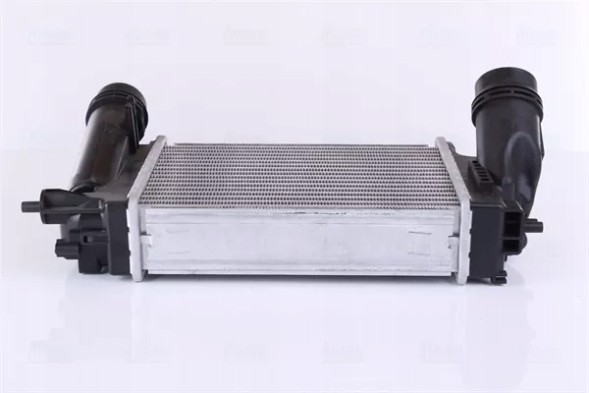 Nissens 96207 Охолоджувач повітря x-trail 14-