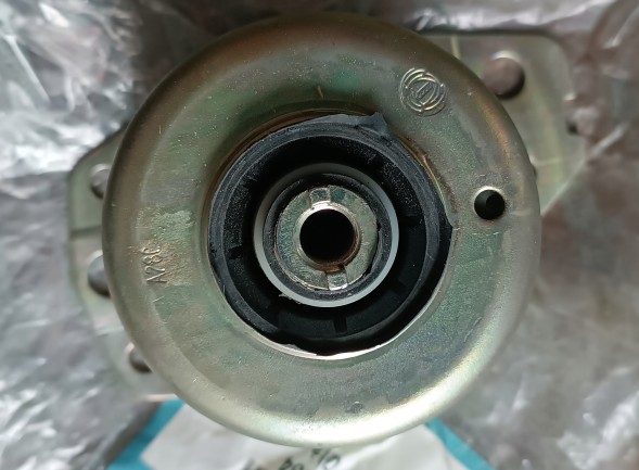 Fiat OE ПОДУШКА ДВИГУНА ПРАВА ALFA ROMEO GT 156 1.8 T.S 50516234 НОВА OE