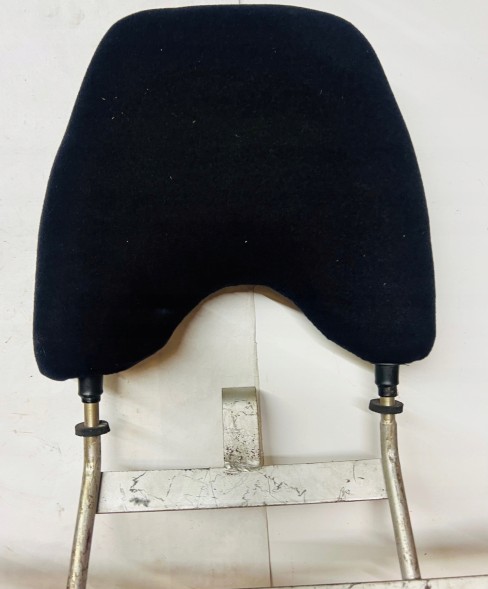 Fiat OE 4399997-8 Підголівник переднього сидіння для стелажу Fiat 126p ST - комплект 2 штуки