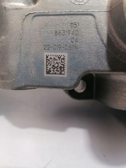 BMW OE 11518631940 8631940 BMW F70 F74 U06 U10 U11 B48 ВОДЯНИЙ НАСОС 8631940