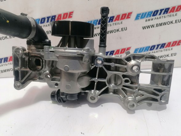 BMW OE 11518631940 8631940 BMW F70 F74 U06 U10 U11 B48 ВОДЯНИЙ НАСОС 8631940
