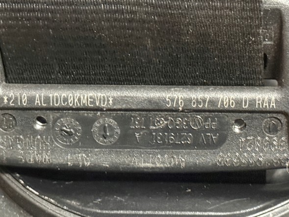 SEAT OE 576857705D / 576857706D РЕМНІ БЕЗПЕКИ ДЛЯ SEAT ATECA 2016-2026, СИСТЕМА PRESAFE, ЛІВИЙ + ПРАВИЙ ПЕРЕДНІ