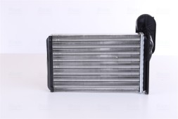 73962 NISSENS Радіатор системи опалення салона