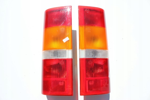 Ford OE 95VG13404A -405A Комплект задніх ліхтарів L R Ford Transit 95VG13404A / 405A
