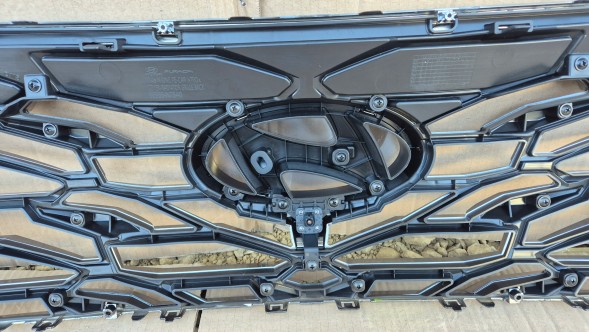 Hyundai OE GRILL ATRAPA CHŁODNICY + STELAŻ + KAMERA HYUNDAI TUCSON IV LIFT 2024- N-LINE Муляж решітки радіатора GRILL + КАРКАС + КАМЕРА Hyundai Tucson IV LIFT 24- N-LINE
