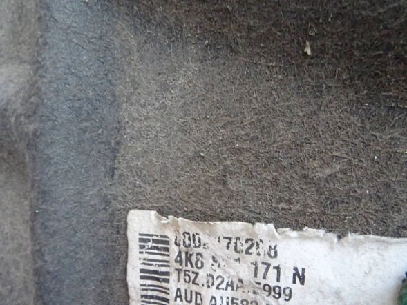 Audi OE Audi A7 C8 NADKOLE LEWE 4K8821171N Audi A7 C8 НАДКОЛЕСО ЛІВЕ 4К8821171Н