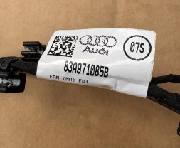 Audi OE Instalacja Zderzaka Przód Przedniego Wiązka PDC 83A971085B AUDI Q3 83A 4XPDC KAMERA Джгут проводів для переднього бампера PDC 83A971085B AUDI Q3 83A