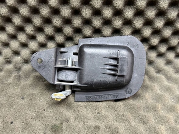 BMW OE 2261150VAR 2261150 ВНУТРІШНЯ РУЧКА ДВЕРЕЙ BMW 3 E36