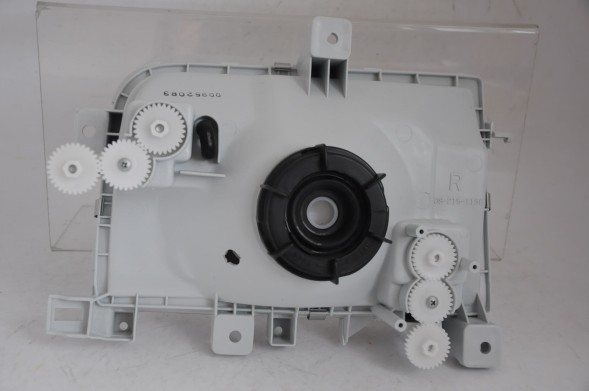 Китай 900-9877R9115-1104R-LDBM NISSAN CABSTAR 1999-2005 ПРАВА ФАРА НОВА