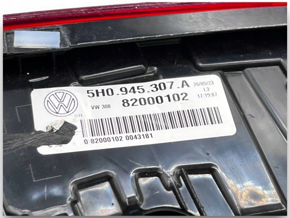 Volkswagen OE A30 ЛАМПА ЛІВА ЗАДНЯ VOLKSWAGEN ГОЛЬФ VIII 5H0945307A !J