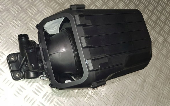 Mercedes-Benz OE A1390909301 1390909301 A 139 090 93 01 A1390942100 1390942100 A0091538628 0091538628 0261232021 MERCEDES C W206 SL W232 2.0 43 AMG КОРПУС ПОВІТРЯНОГО ФІЛЬТРУ A1390909301 23R