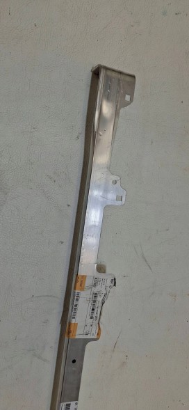 BMW OE 8737263 GO НИЖНЯ БАЛКА ПЕРЕДНЬОГО БАМПЕРА BMW X1 U11 8737263 НОВА