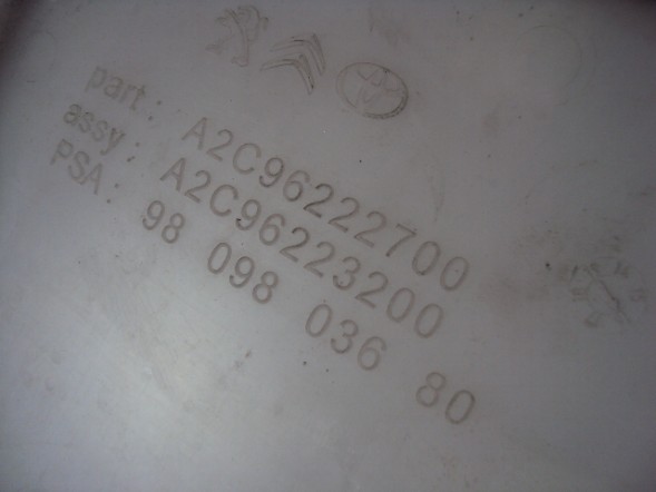 Peugeot OE 9809803680 Резервуар омийної рідини