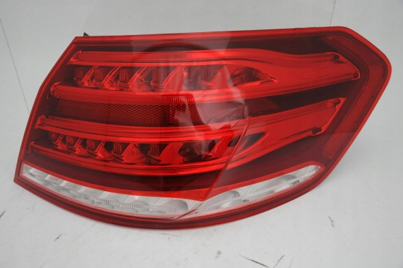 Abakus 440-1995R-AE Mercedes e w212 2013- світильник задній led права