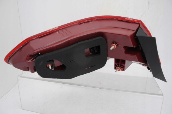 Abakus 440-1995R-AE Mercedes e w212 2013- світильник задній led права