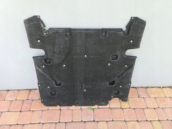 Audi OE MRKA AUDI E TRON OSŁONA SILNIKA 4KR863821A AUDI E TRON ЗАХИСТ ДВИГУНА 4KR863821A