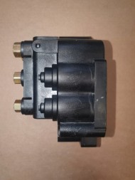 Mercedes-Benz OE 251 320 0058 Розподільний блок, клапан airmatic mercedes w212