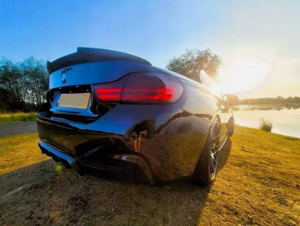 Китай 635896586 СПОЙЛЕР ЛЬОТКА НАКЛАДКА НА ЛЮК СПОЙЛЕР КРИЛО PSM BMW F33 F83 CARBON